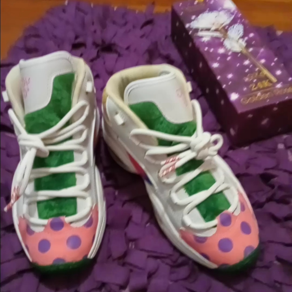 Reebok Allen Iverson's custom-made questions sneakers 👟